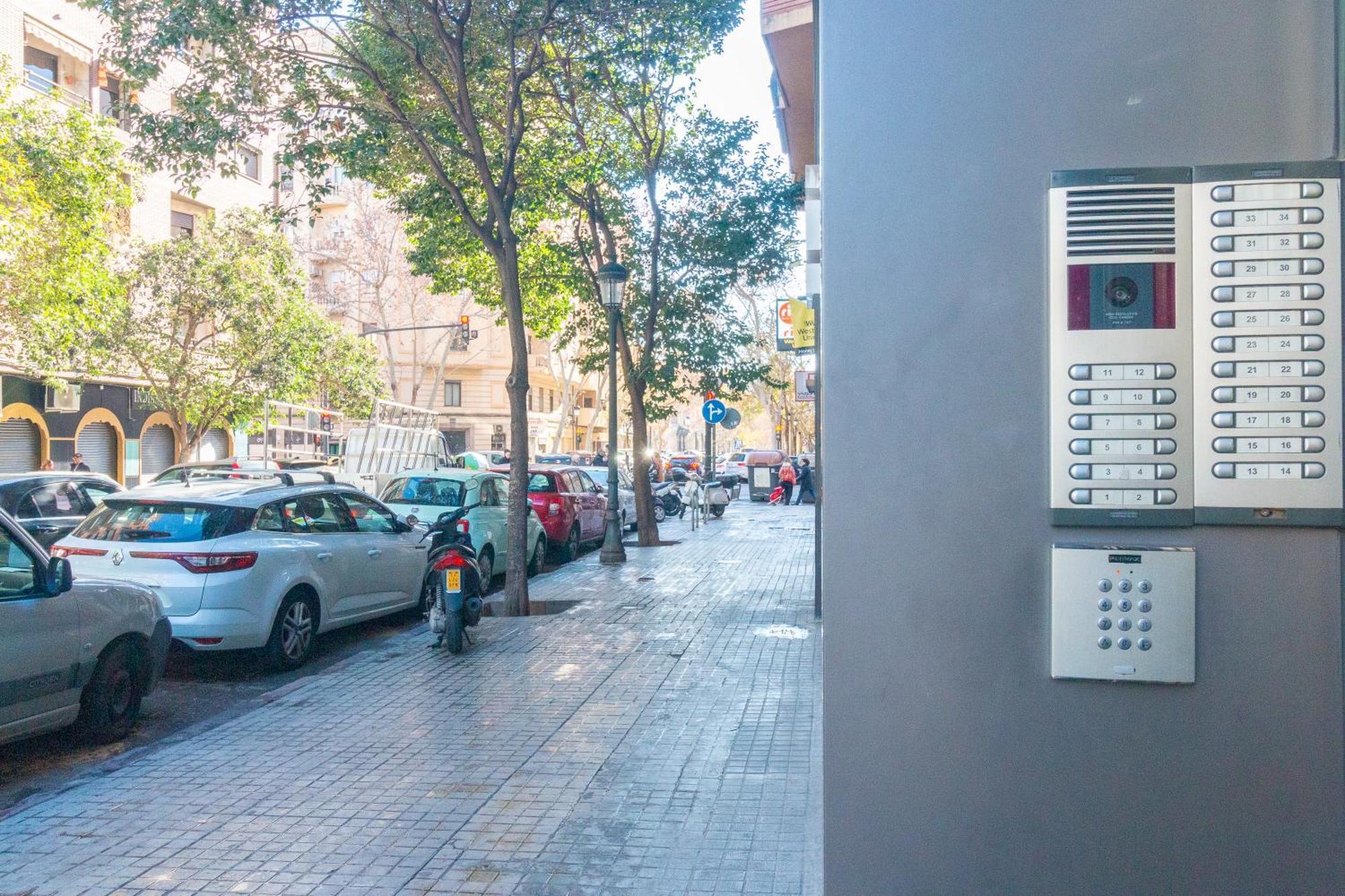 Bet Apartments - Abastos Valenza Esterno foto